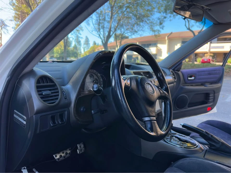 2001 Lexus IS 1st Gen - Image 18 of 19