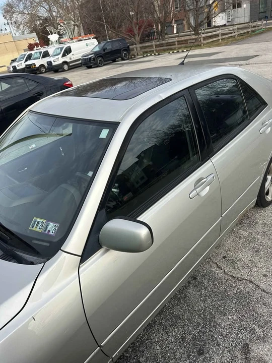 2001 Lexus IS 1st Gen - Image 9 of 20