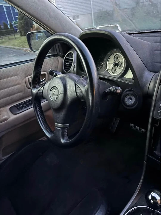 2001 Lexus IS 1st Gen - Image 9 of 9