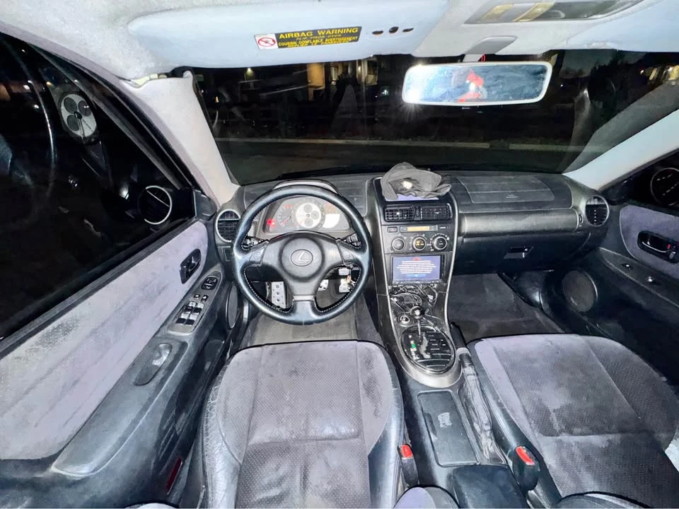 2001 Lexus IS 1st Gen - Image 6 of 7