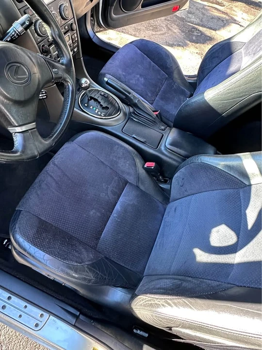 2001 Lexus IS 1st Gen - Image 11 of 20