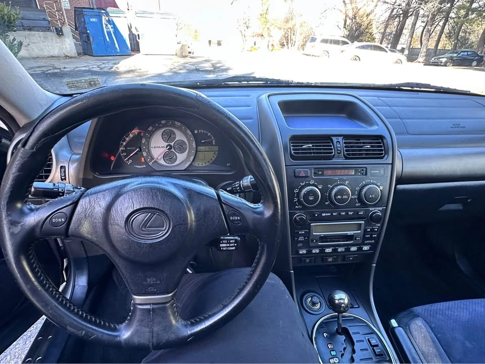 2001 Lexus IS 1st Gen - Image 17 of 20