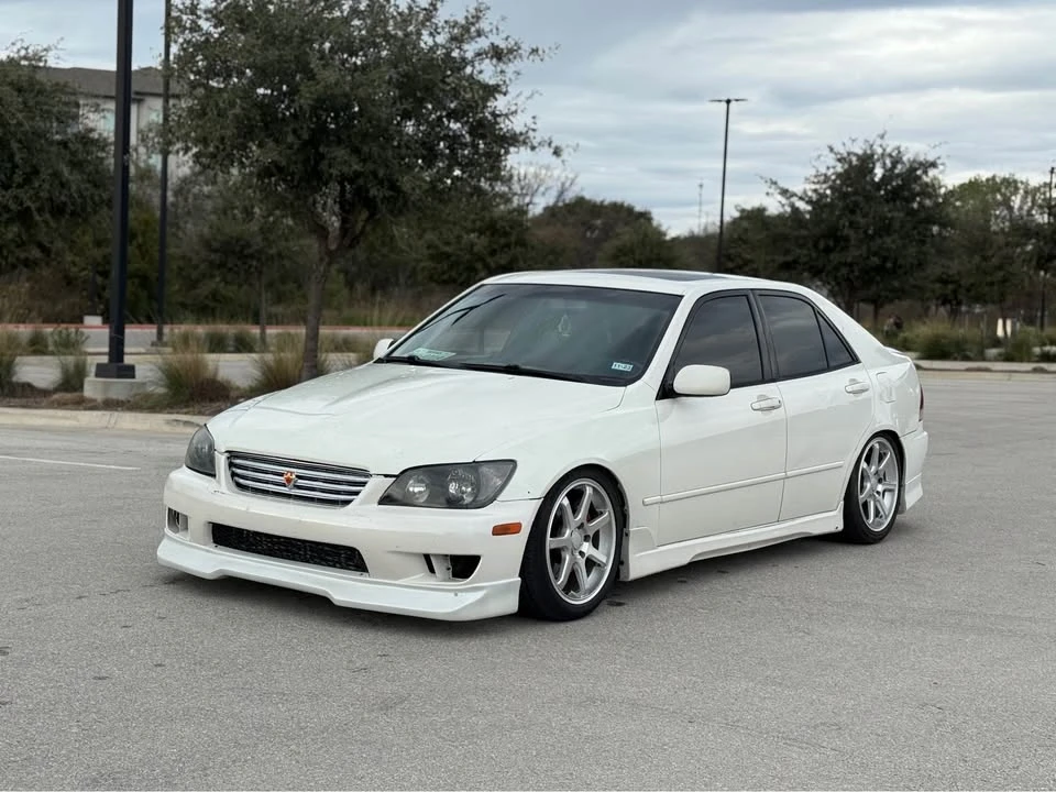2001 Lexus IS 1st Gen - Image 3 of 7