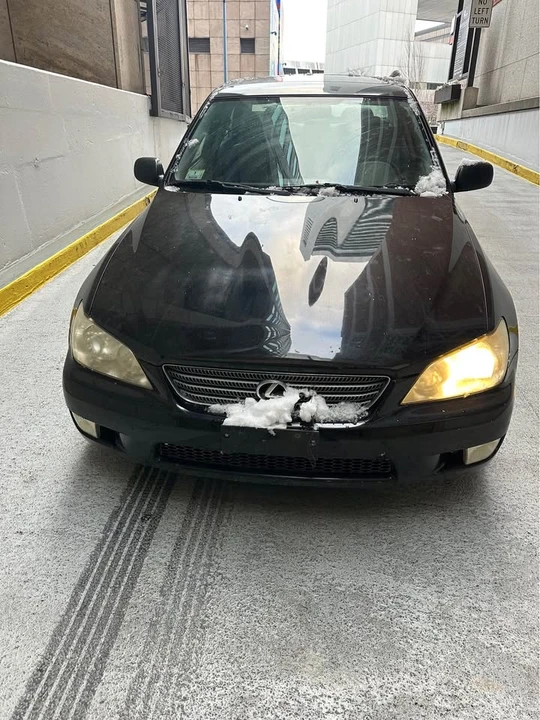 2001 Lexus IS 1st Gen - Image 4 of 8