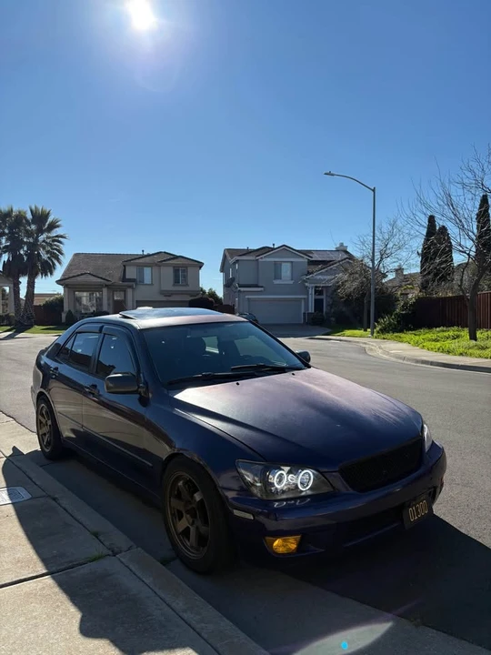 2001 Lexus IS 1st Gen - Image 3 of 12