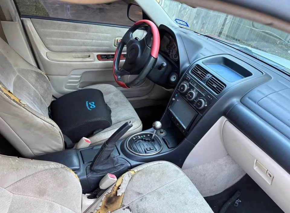 2001 Lexus IS 1st Gen - Image 3 of 12