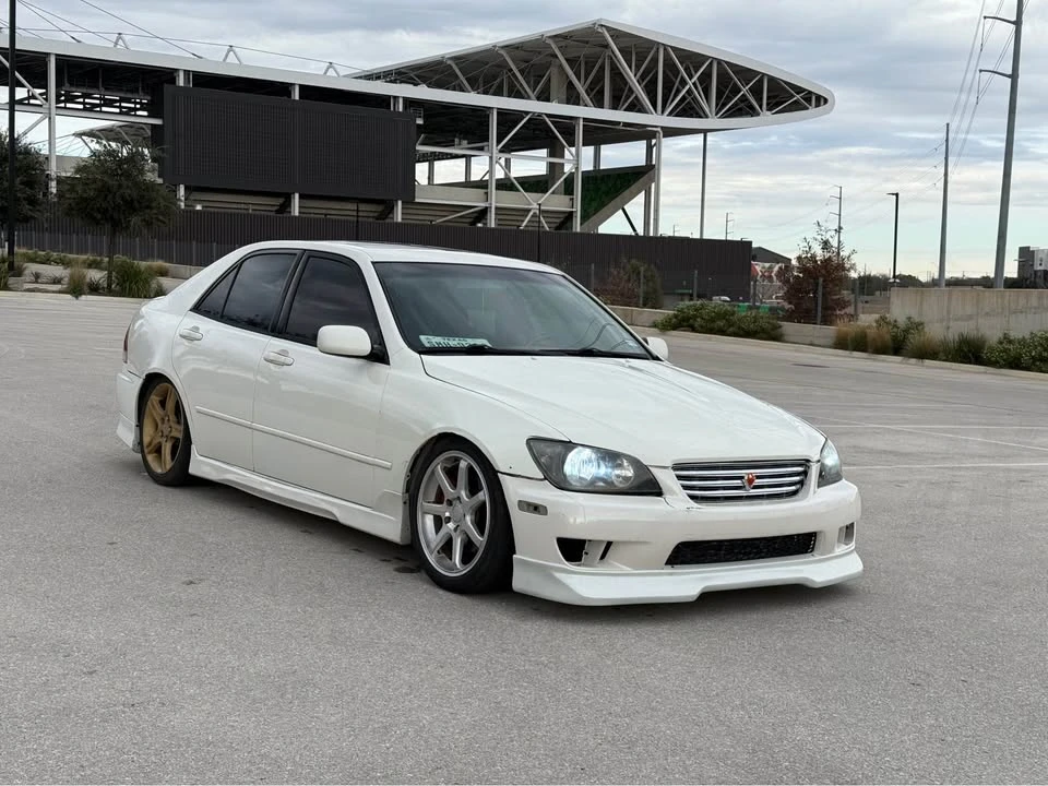 2001 Lexus IS 1st Gen - Image 2 of 7