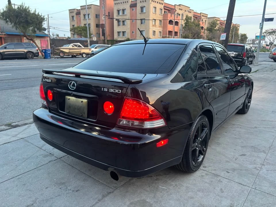 2001 Lexus IS 1st Gen - Image 4 of 9