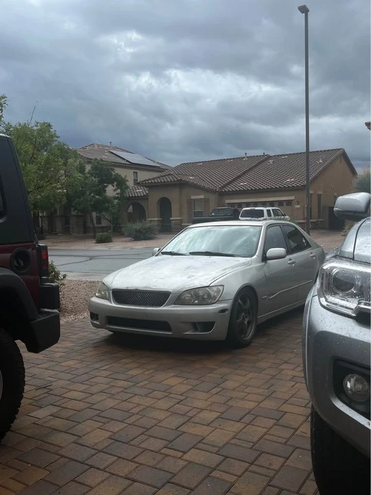 2001 Lexus IS 1st Gen - Image 3 of 3