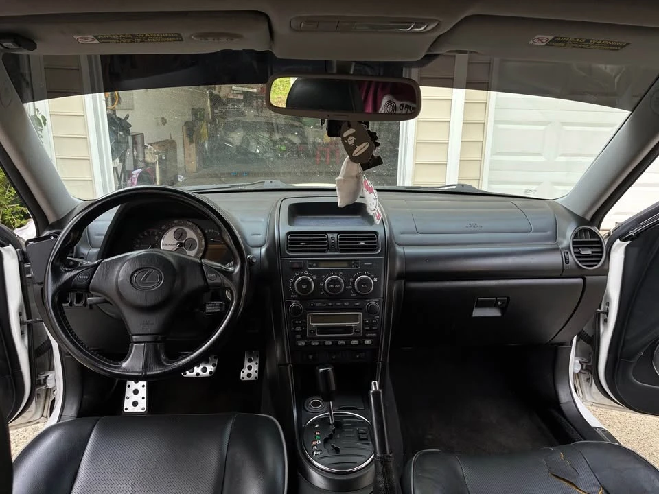 2001 Lexus IS 1st Gen - Image 5 of 11