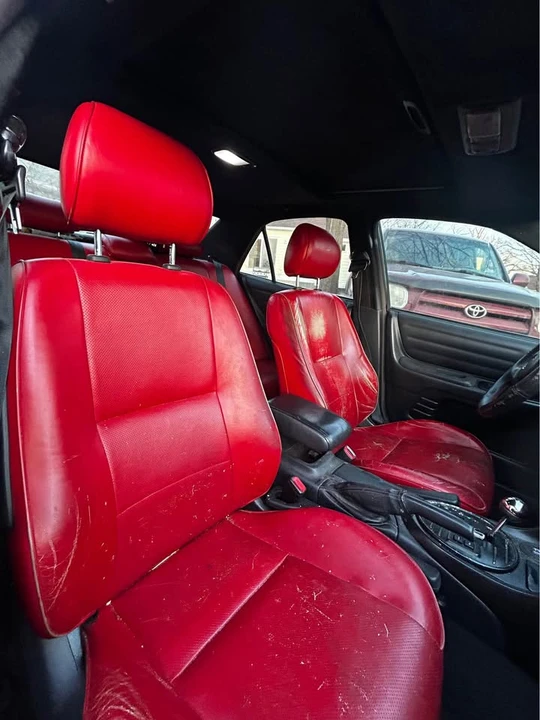 2001 Lexus IS 1st Gen - Image 10 of 11
