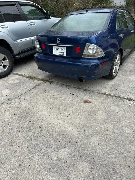 2001 Lexus IS 1st Gen - Image 4 of 8