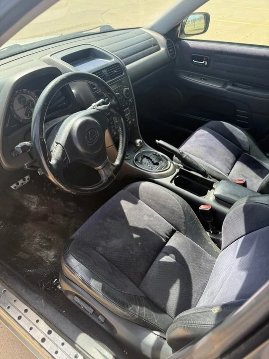 2001 Lexus IS 1st Gen - Image 5 of 8