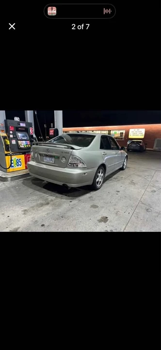 2001 Lexus IS 1st Gen - Image 11 of 12