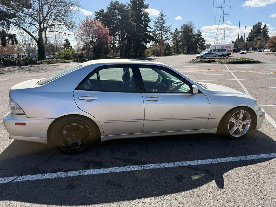 2001 Lexus IS 1st Gen - Image 6 of 14