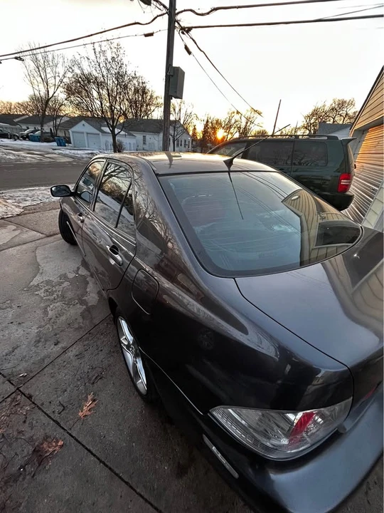 2001 Lexus IS 1st Gen - Image 5 of 11