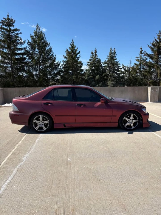 2001 Lexus IS 1st Gen - Image 4 of 10