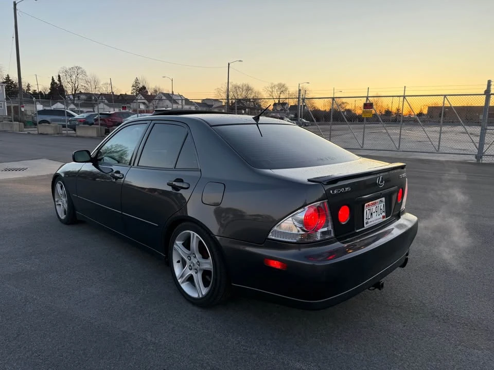 2001 Lexus IS 1st Gen - Image 2 of 11
