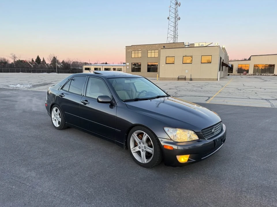 2001 Lexus IS 1st Gen - Image 4 of 11