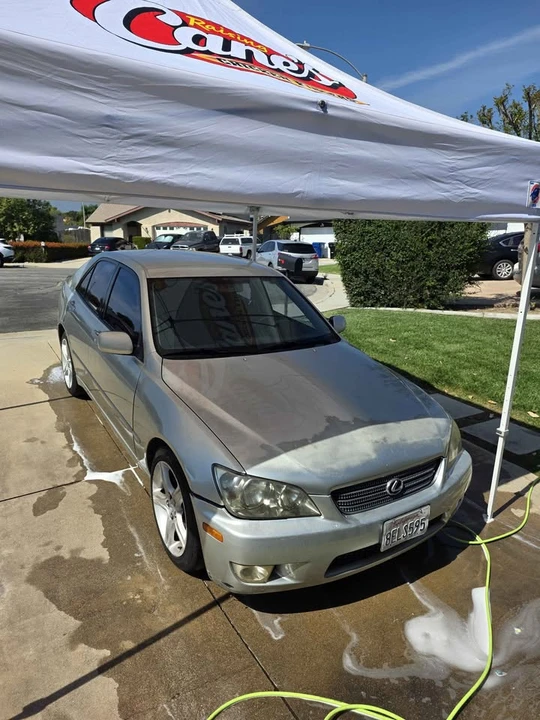 2001 Lexus IS 1st Gen - Image 5 of 10