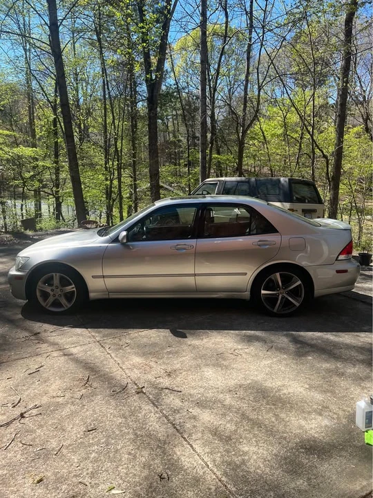 2001 Lexus IS 1st Gen - Image 5 of 12