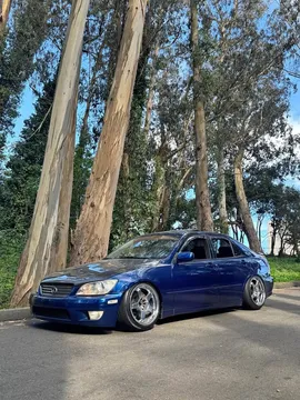 2001 Lexus IS 300 Sedan