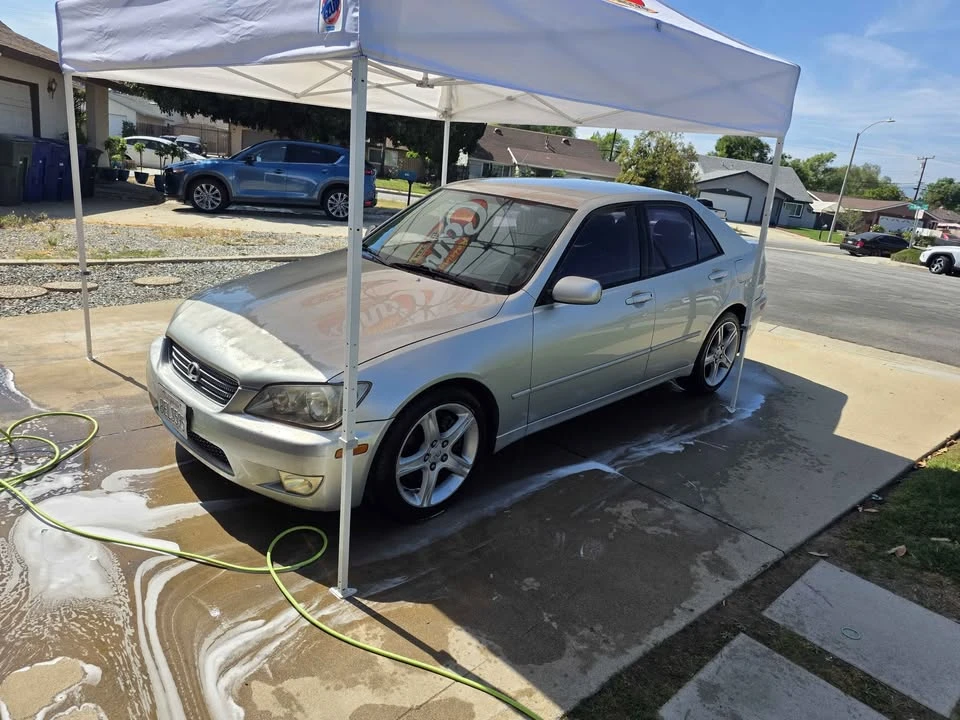 2001 Lexus IS 1st Gen - Image 2 of 10
