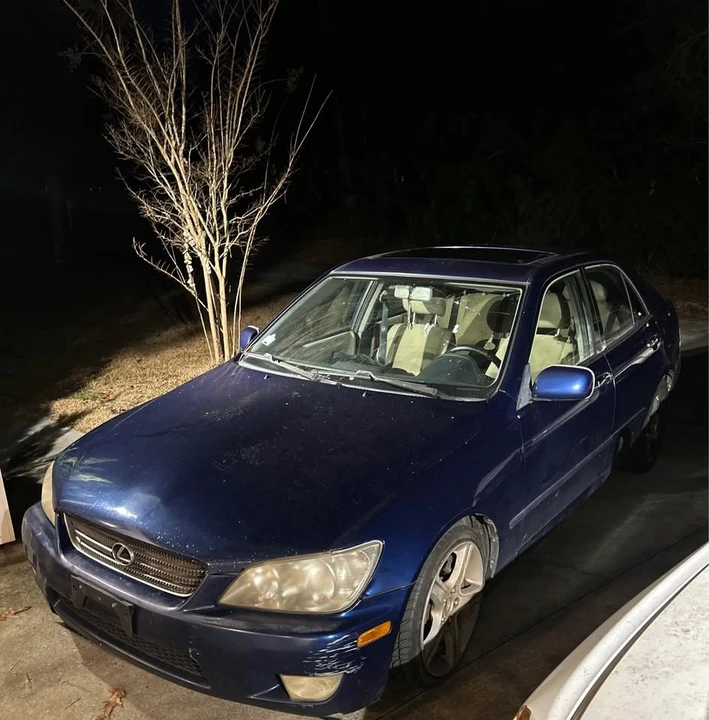 2001 Lexus IS 1st Gen - Image 3 of 8