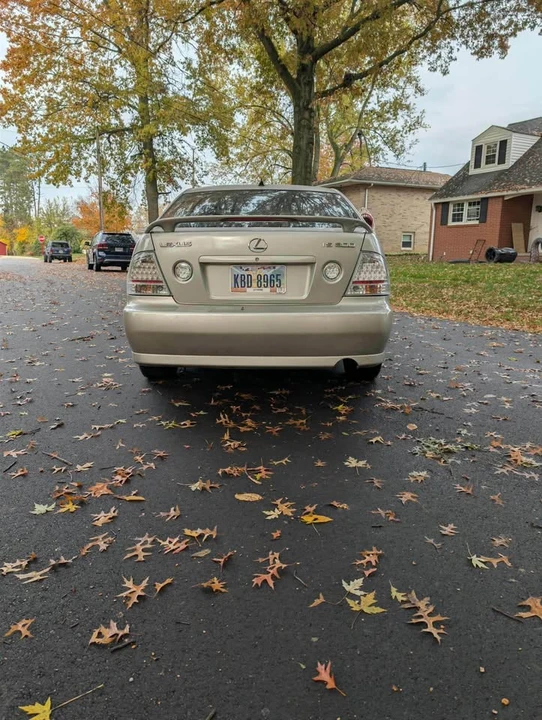 2001 Lexus IS 1st Gen - Image 3 of 12