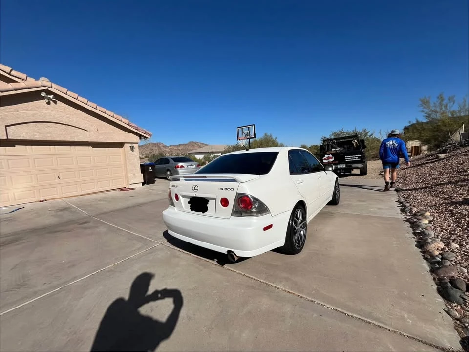 2001 Lexus IS 1st Gen - Image 2 of 10