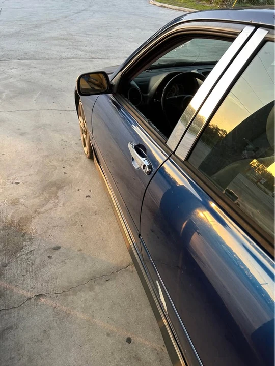 2001 Lexus IS 1st Gen - Image 6 of 8