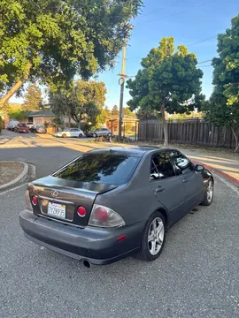 2001 Lexus IS 300