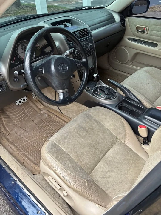 2001 Lexus IS 1st Gen - Image 6 of 9
