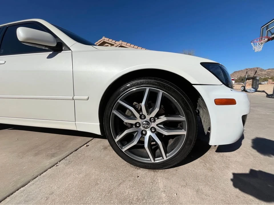 2001 Lexus IS 1st Gen - Image 5 of 10