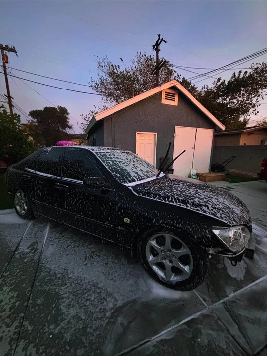 2001 Lexus IS 1st Gen - Image 3 of 3