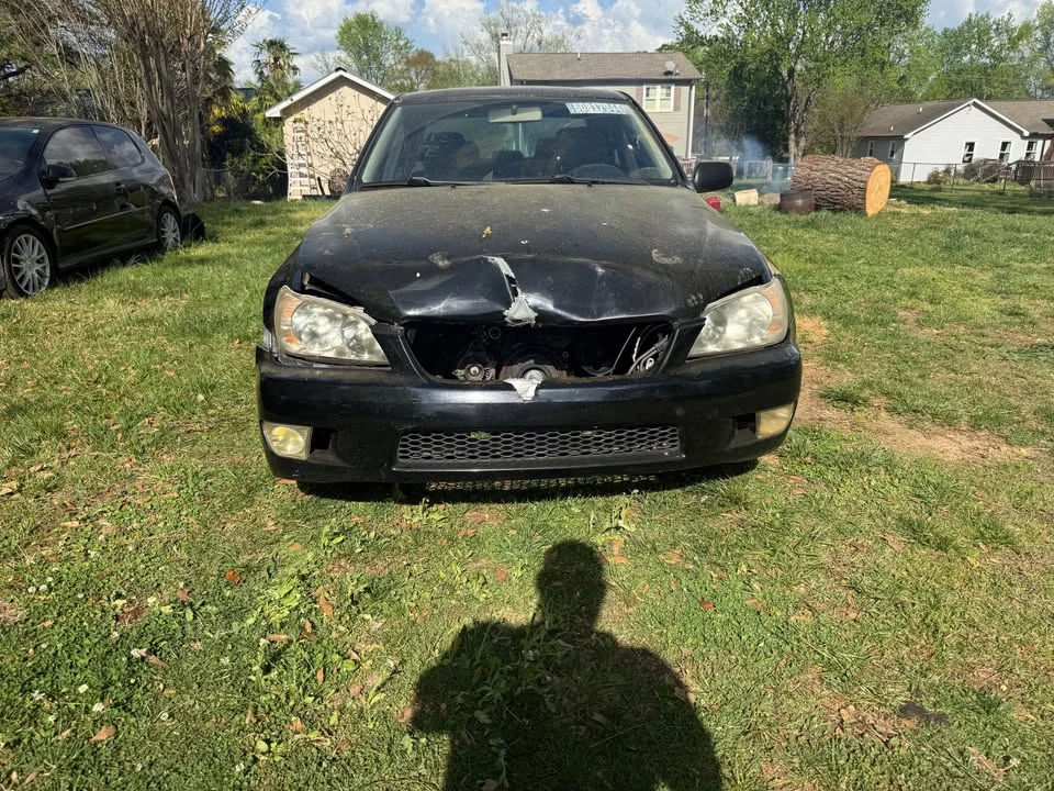 2001 Lexus IS 1st Gen - Image 2 of 7
