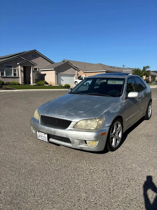 2001 Lexus IS 1st Gen - Image 5 of 8