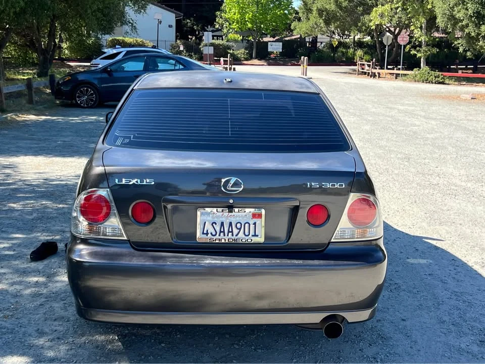 2001 Lexus IS 1st Gen - Image 6 of 17