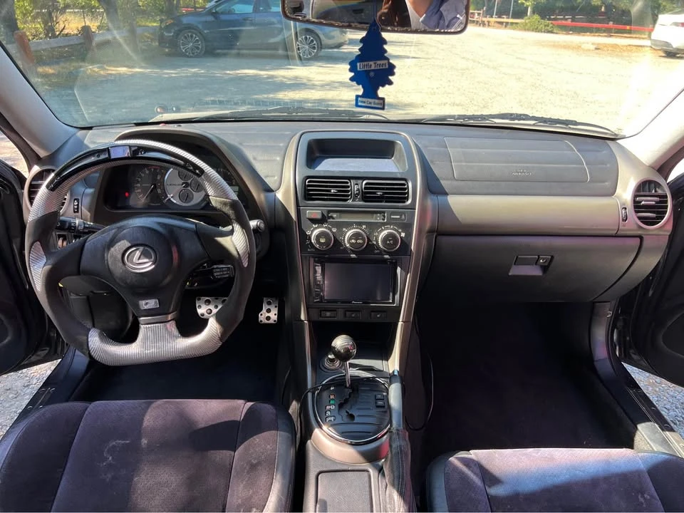 2001 Lexus IS 1st Gen - Image 11 of 17