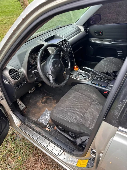 2001 Lexus IS 1st Gen - Image 9 of 10