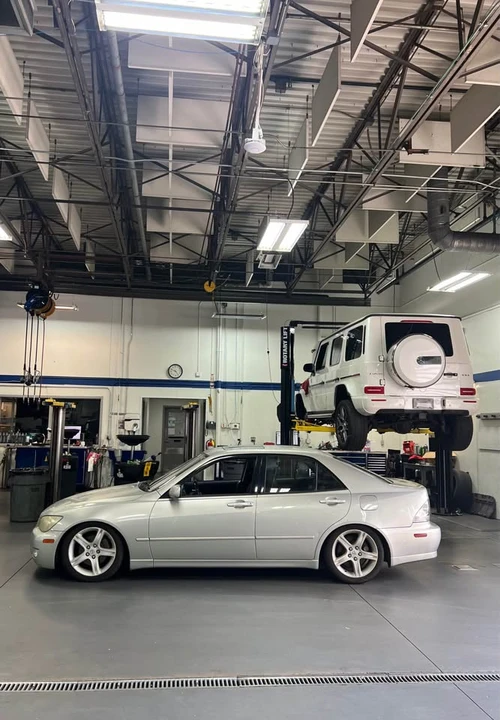 2001 Lexus IS 1st Gen - Image 4 of 6