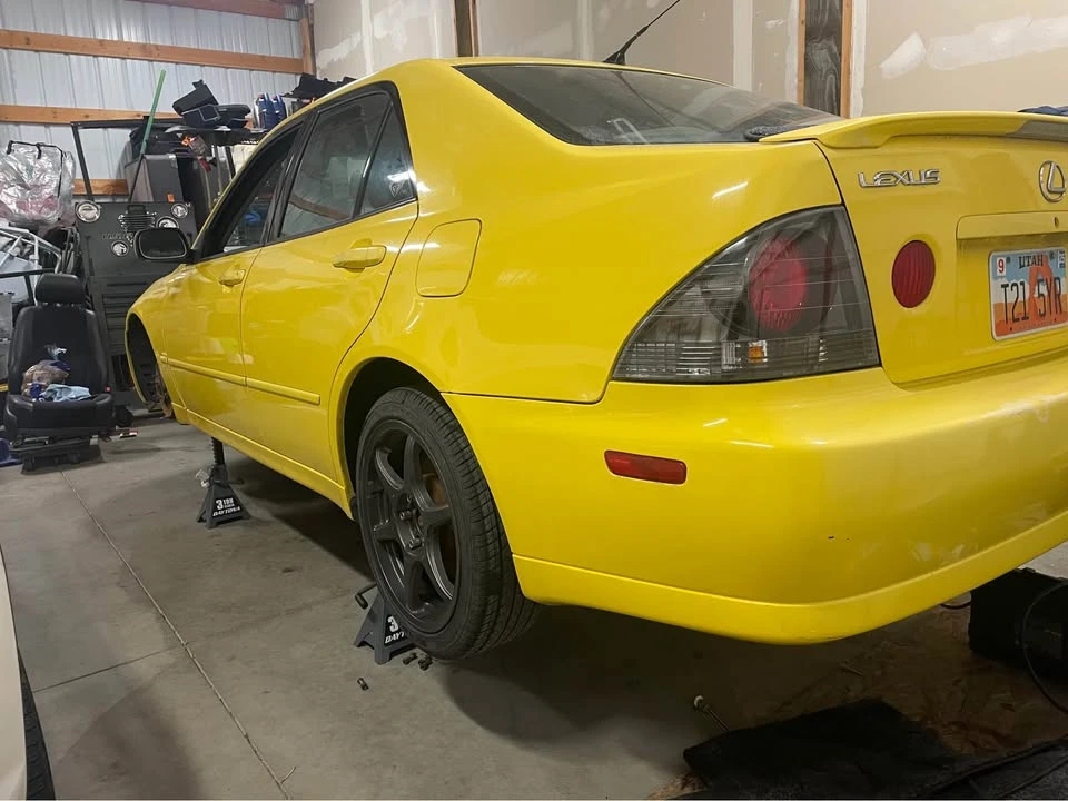 2001 Lexus IS 1st Gen - Image 10 of 10