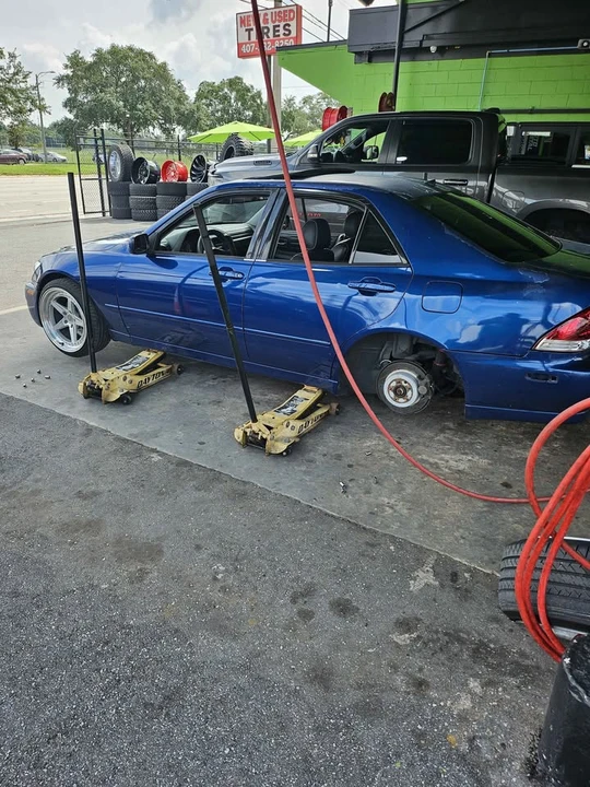 2001 Lexus IS 1st Gen - Image 3 of 5