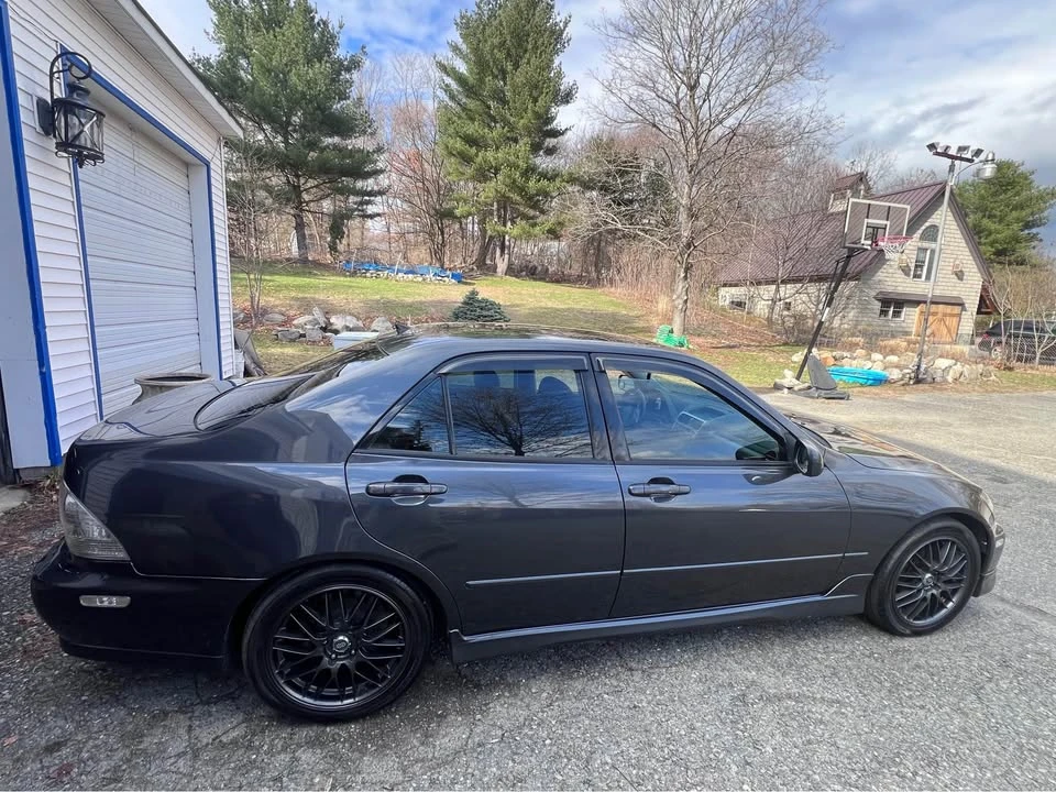 2001 Lexus IS 1st Gen - Image 3 of 10