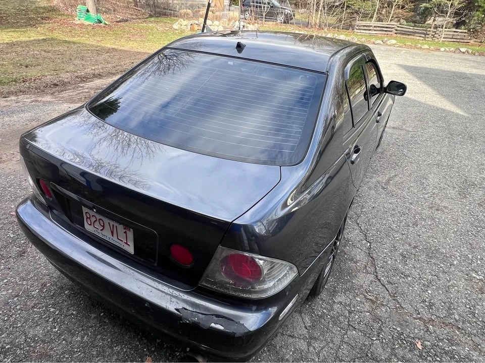 2001 Lexus IS 1st Gen - Image 4 of 10