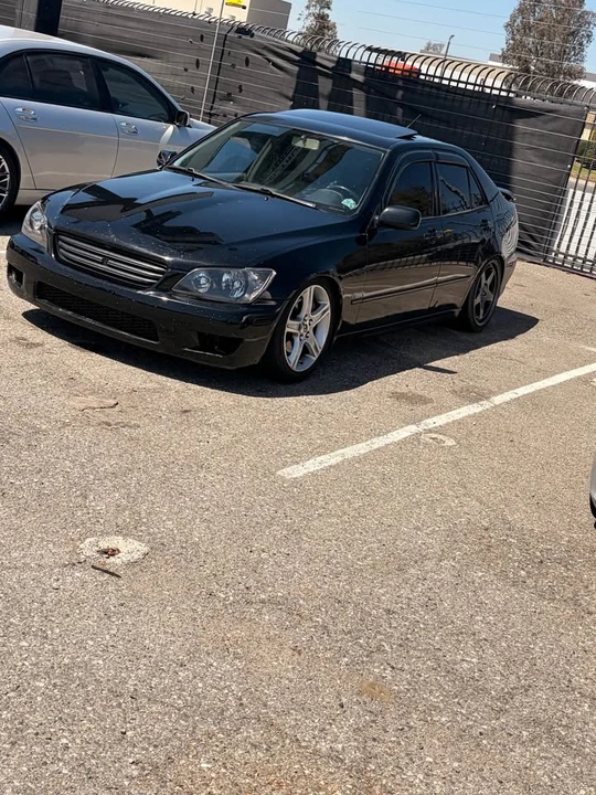 2001 Lexus IS 1st Gen - Image 8 of 8