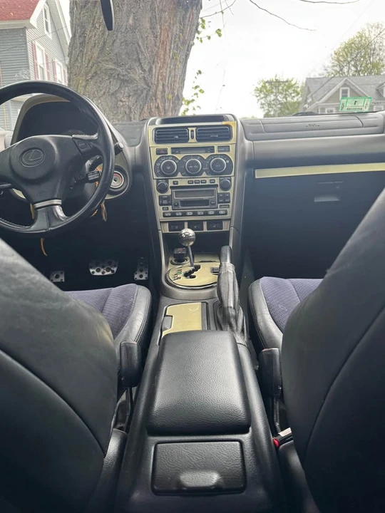 2001 Lexus IS 1st Gen - Image 8 of 10