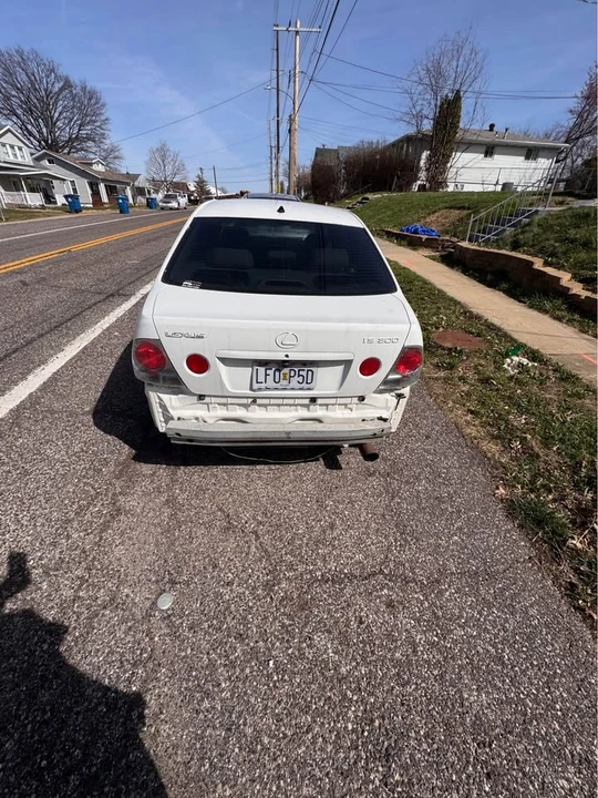 2001 Lexus IS 1st Gen - Image 3 of 6