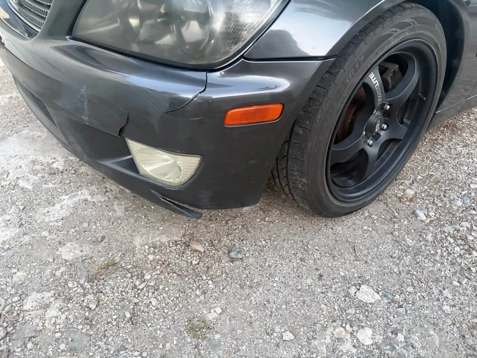 2001 Lexus IS 1st Gen - Image 5 of 9