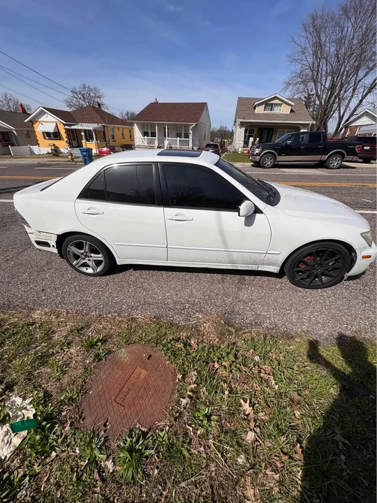 2001 Lexus IS 1st Gen - Image 5 of 6